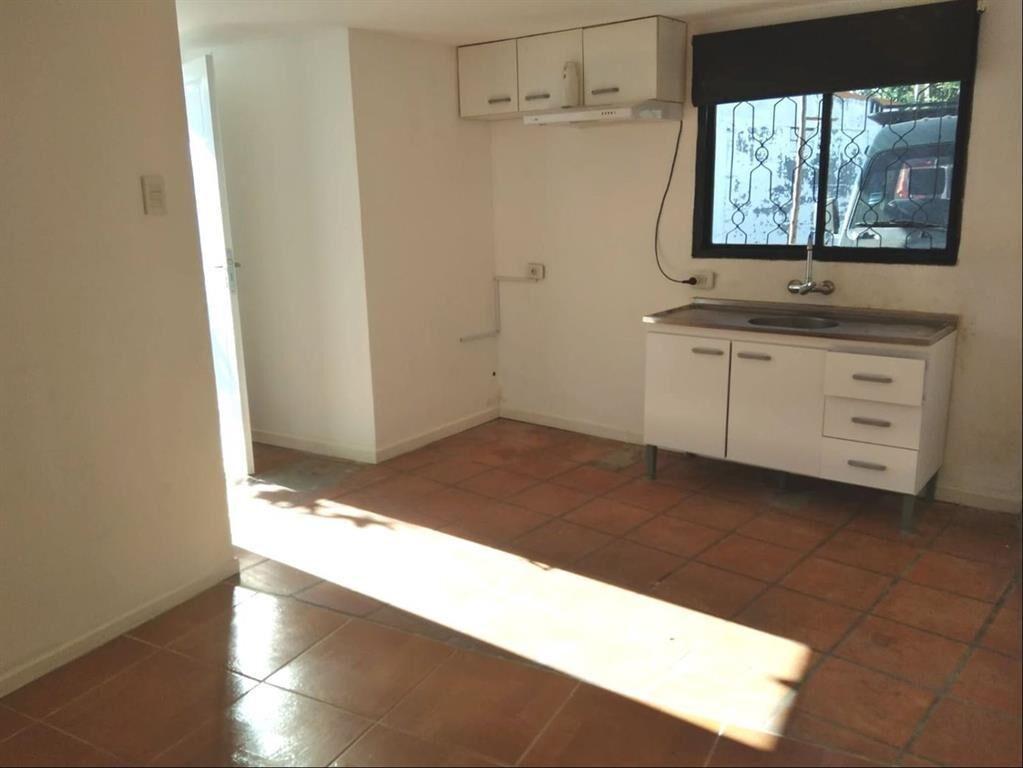 *** ALQUILADO *** AL SUR. MONOAMBIENTE EN BUEN ESTADO. Alqu