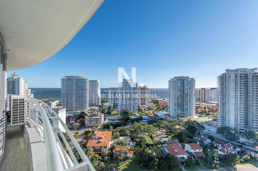 Apartamento en Venta, Alexander ,Dos Dormitorios Punta del