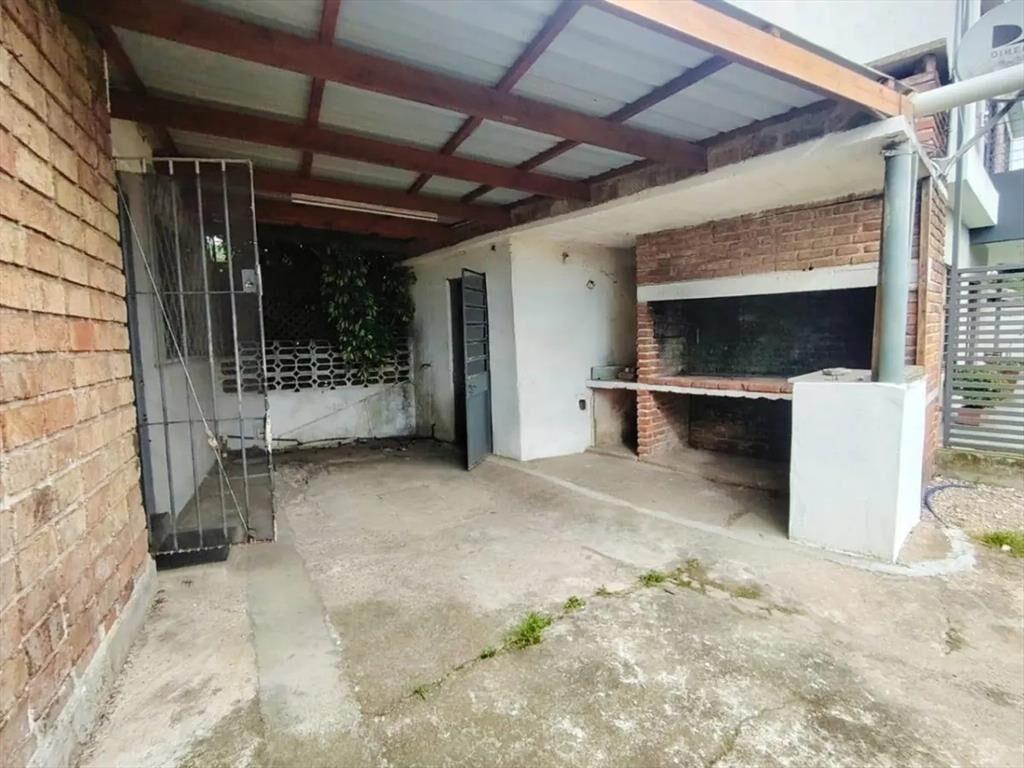Casa en venta c/ cochera en Canelones