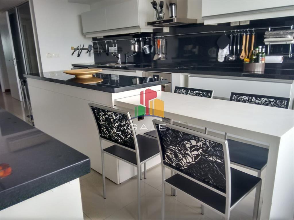 APARTAMENTO DE CATEGORIA EN PRIMERA LINEA BRAVA
