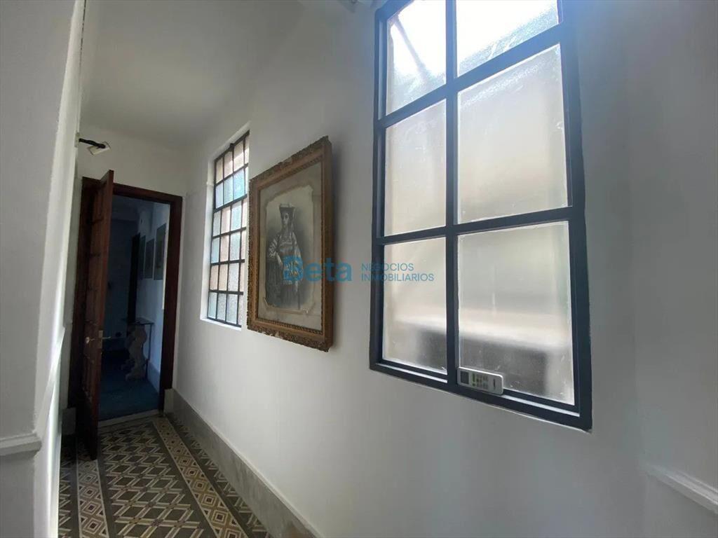 VENTA DE APARTAMENTO 3 DORM Y SERVICIO CIUDAD