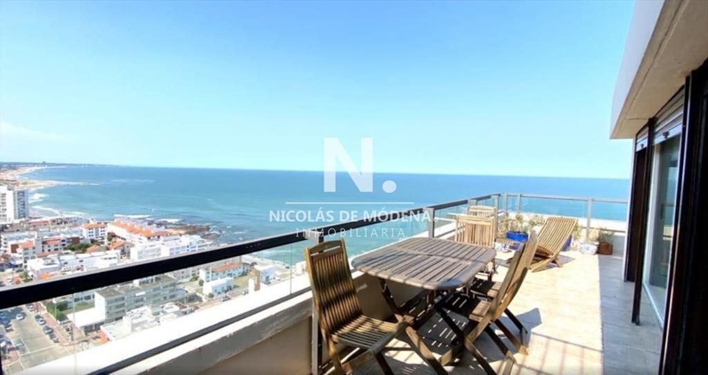 Penthouse en venta, 3 dormitorios con vista al