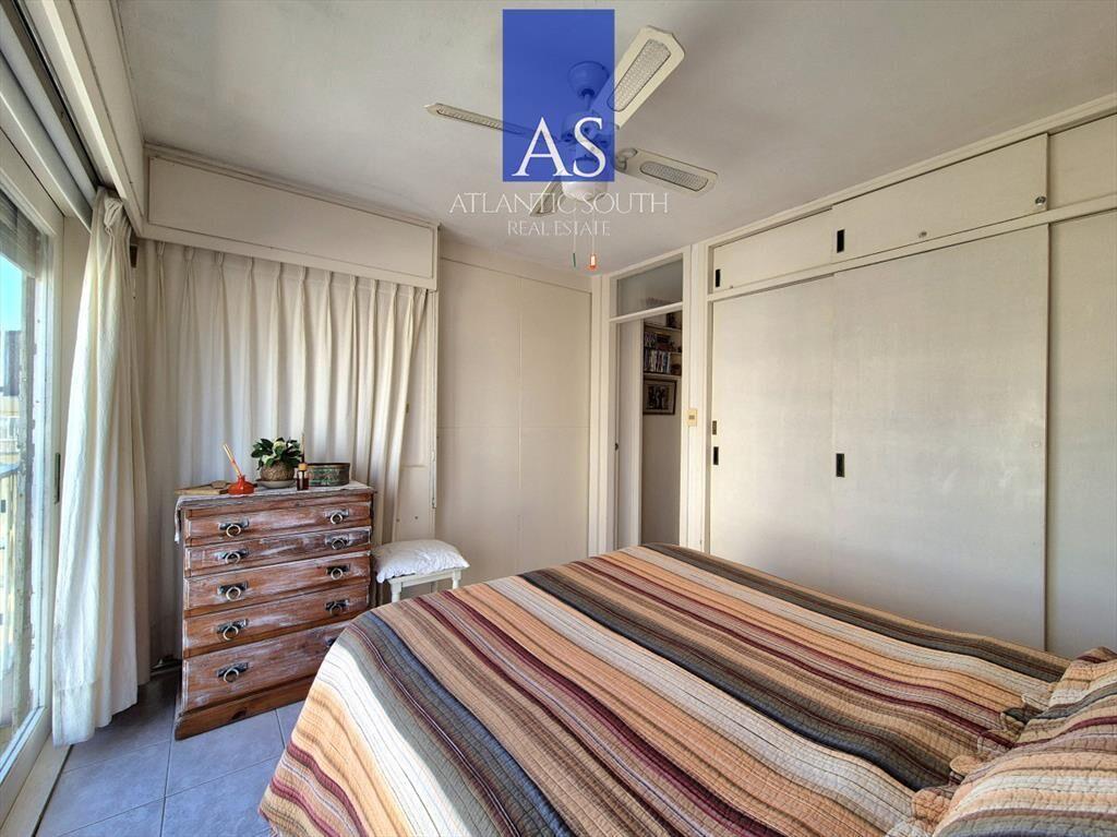 Apartamento de 1 dormitorio con vista parcial al