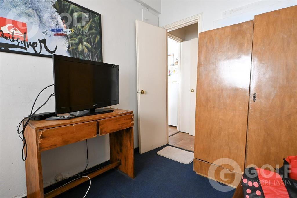 Venta de apartamento 3 dormitorios y servicio con Garage en