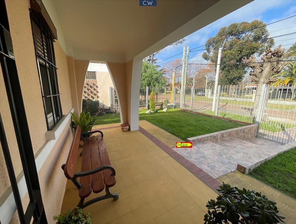 Venta - Casa en Atlantida - 2 dorm.+ Apto + Piscina