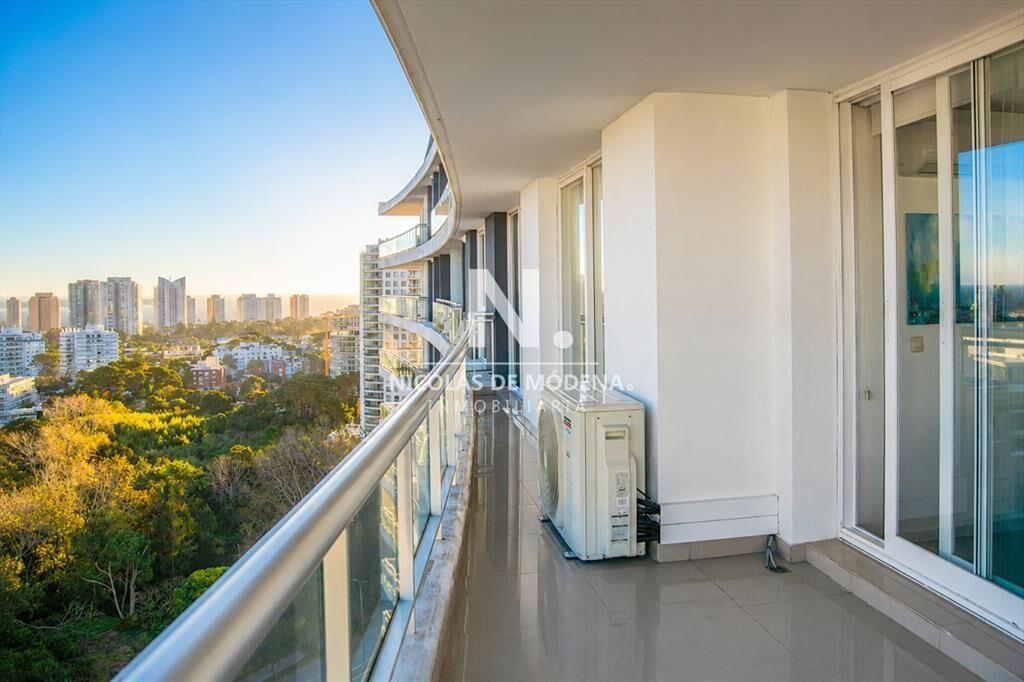En venta apartamento de 2 dormitorios en Punta