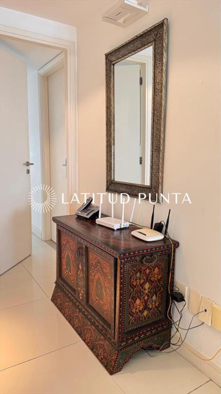 Apartamento frente al mar, 2 dormitorios más dependencia
