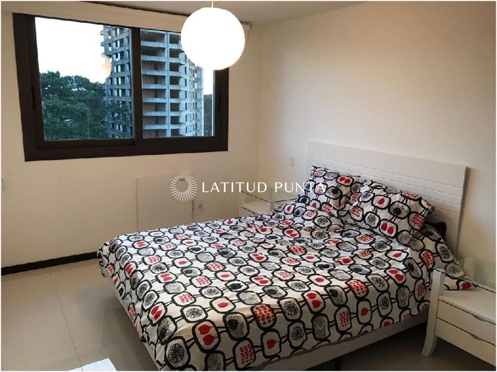 Apartamento con renta en Roosevelt, 3 dormitorios