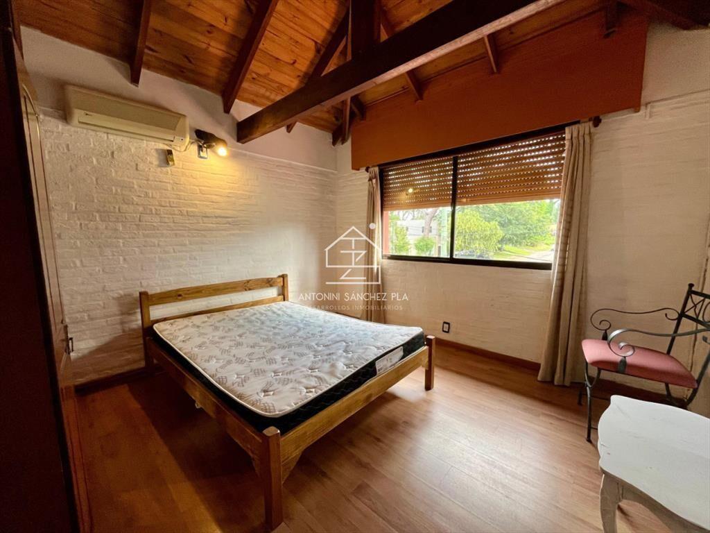 VENTA CASA DE 4 DORMITORIOS PUNTA DEL ESTE