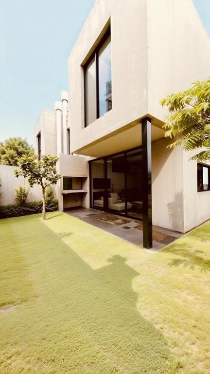 VENTA CASA DUPLEX 2 DORM COCHERA LOMAS DE SOLYMAR