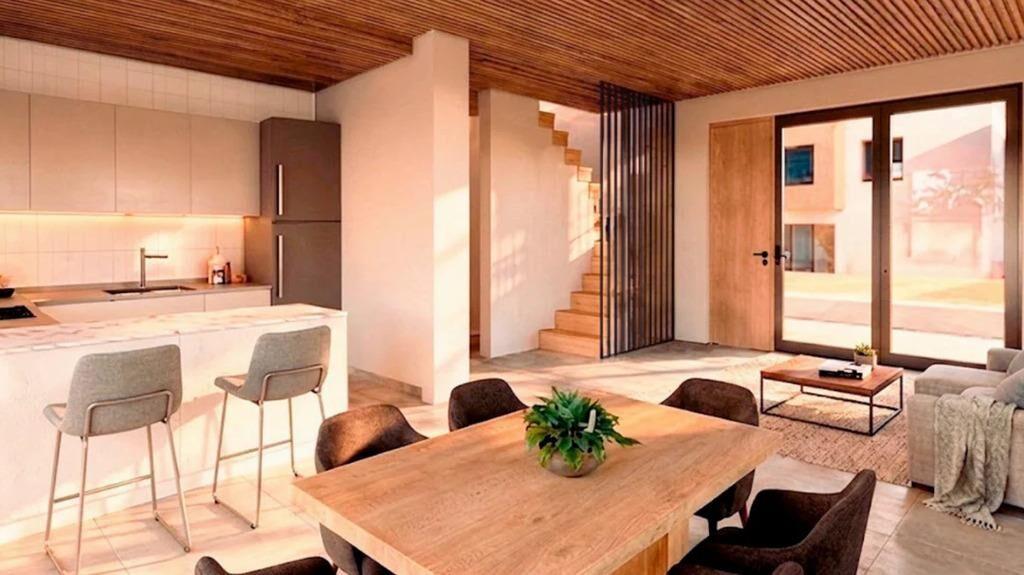 Venta de casa de 2 dormitorios con patio y garaje en Jardine