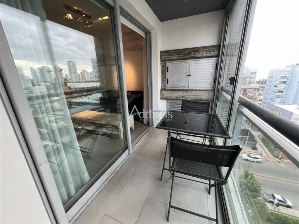 Apartamento de 2 dormitorios 2 baños, en venta.