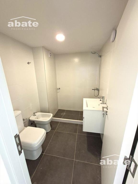 Venta apartamento 1 dormitorio GRAN PATIO PRIVADO en Cord