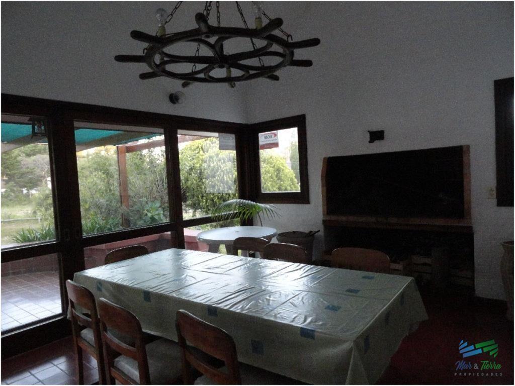 Vendo casa 5 dormitorios con piscina en San Punta