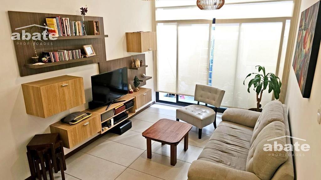 Venta Casa moderna en Pocitos 2 dormitorios y gge