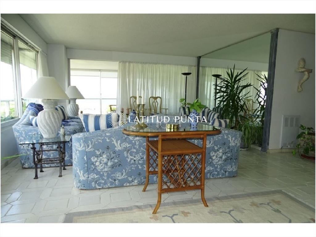 Apartamento en Pez Espada, 3 dormitorios más