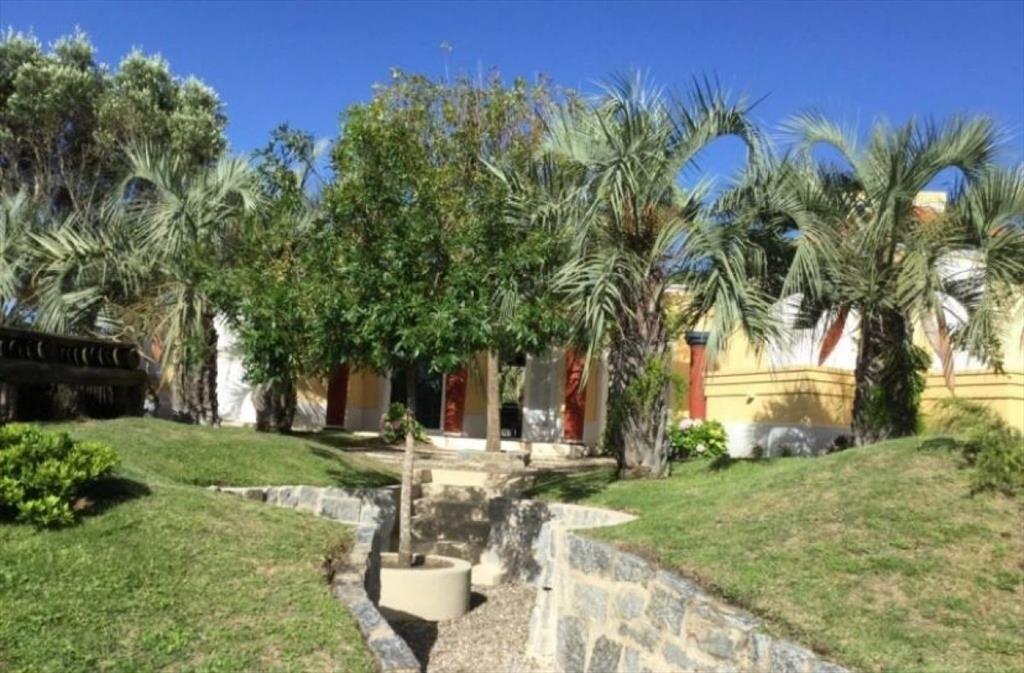 CASA EN VENTA DE 3 DORMITORIOS EN LA BARRA