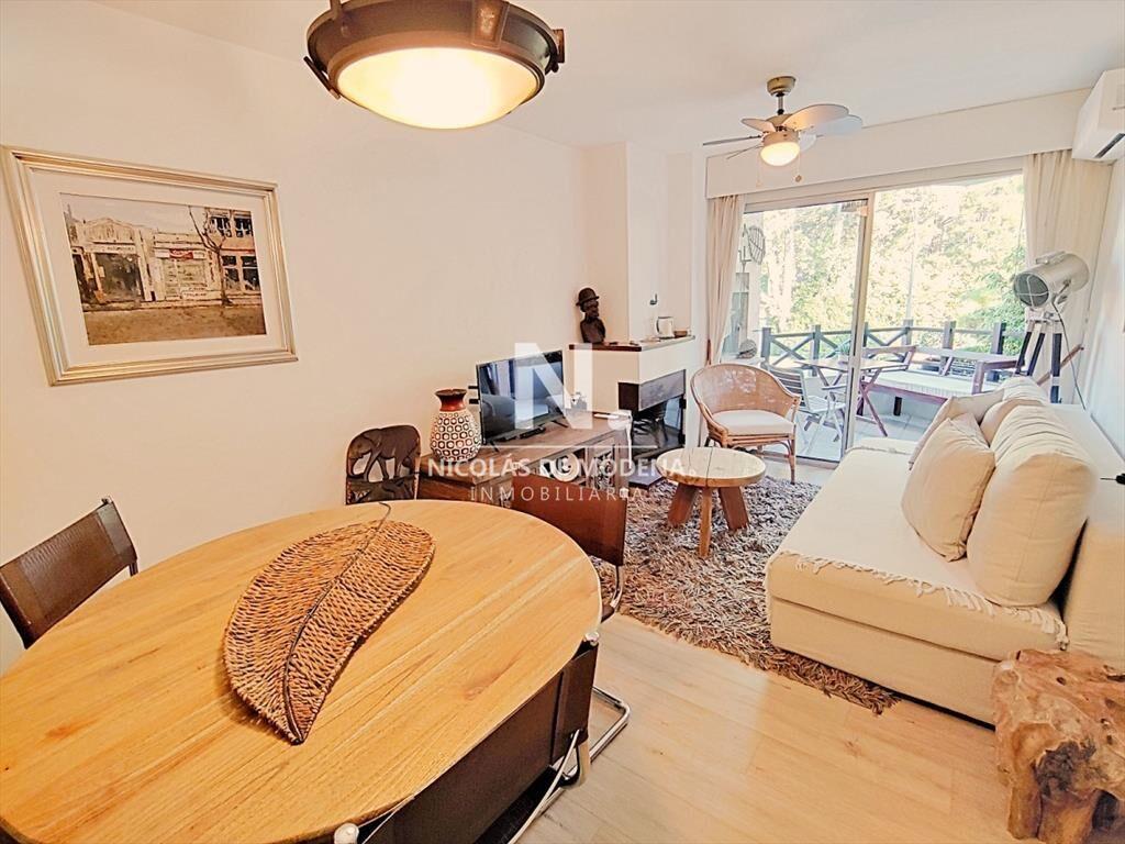 Apartamento en playa Mansa a pasos del mar en de