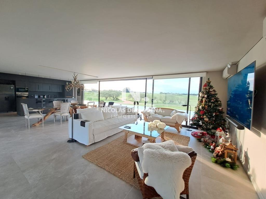 Espectacular chacra con chalet en venta de un 2