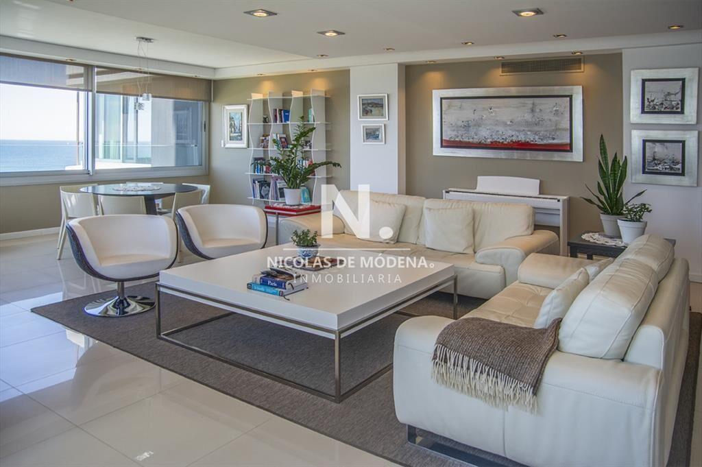 Apartamento de 4 dormitorios en venta en Torre al