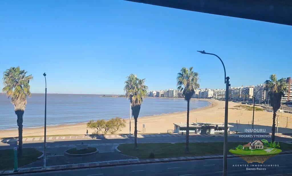 Alquiler de Imperdible Apartamento de 3 Dormitorios situado