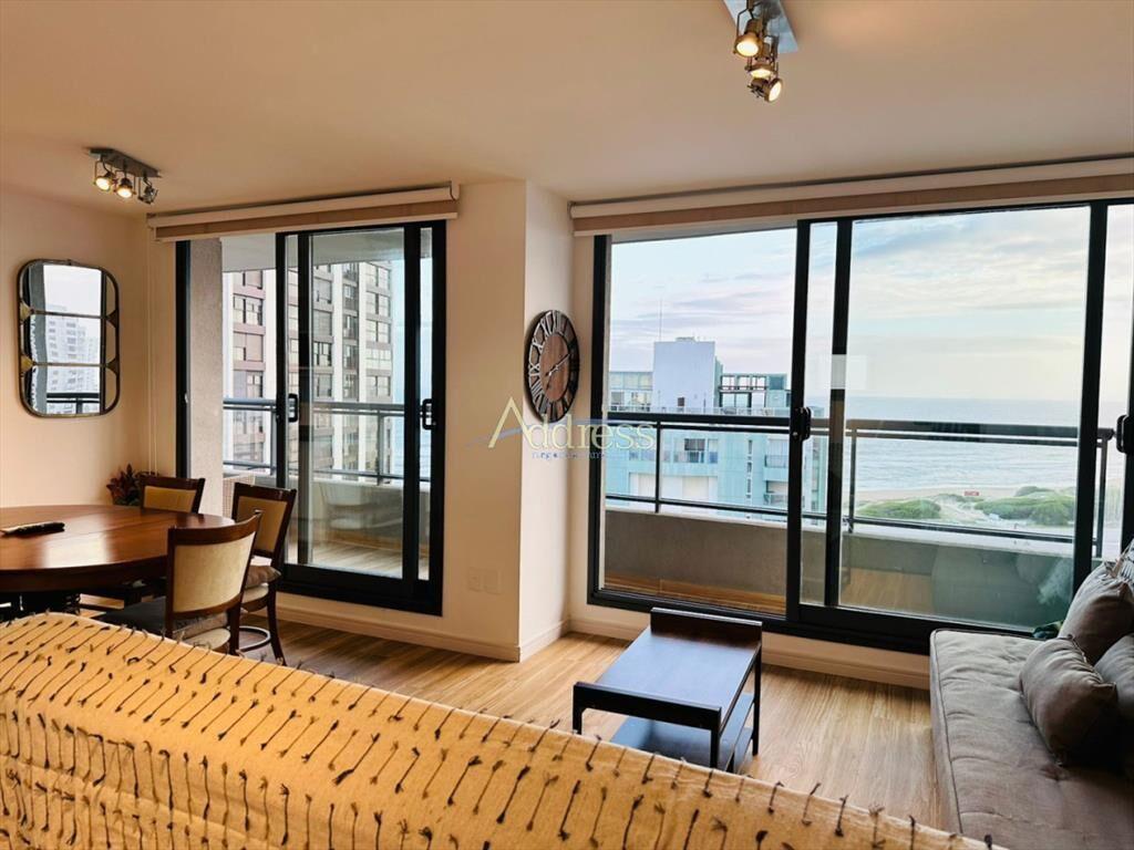 En venta apartamento de 2 dormitorios con hermosa vista pa