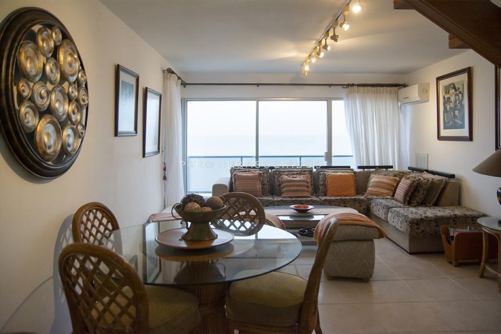 Penthouse en venta frente al mar en Puerto Lobo, Punta del
