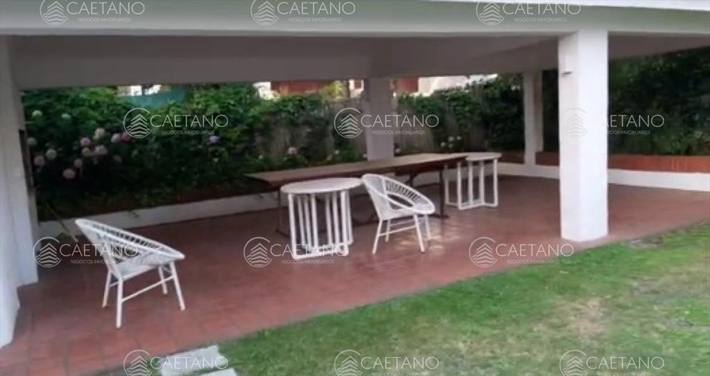 Venta casa 6 dormitorios. Playa brava, Punta del Este.