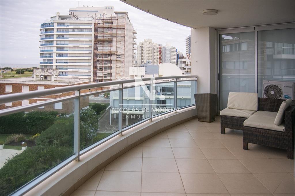 Hermoso Departamento en venta. Sol y Luna, 3 +
