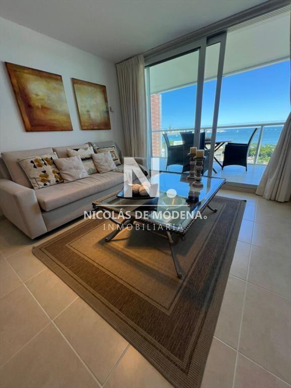 Departamento de 2 dormitorios en venta en torre