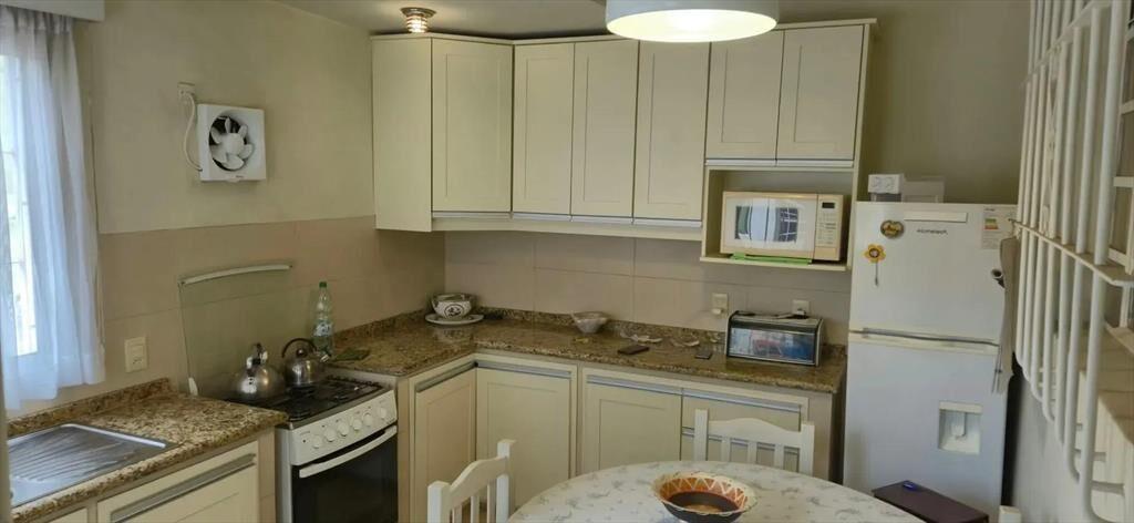 Venta Casa 2 dormitorios con garaje, patio y jardín en La U