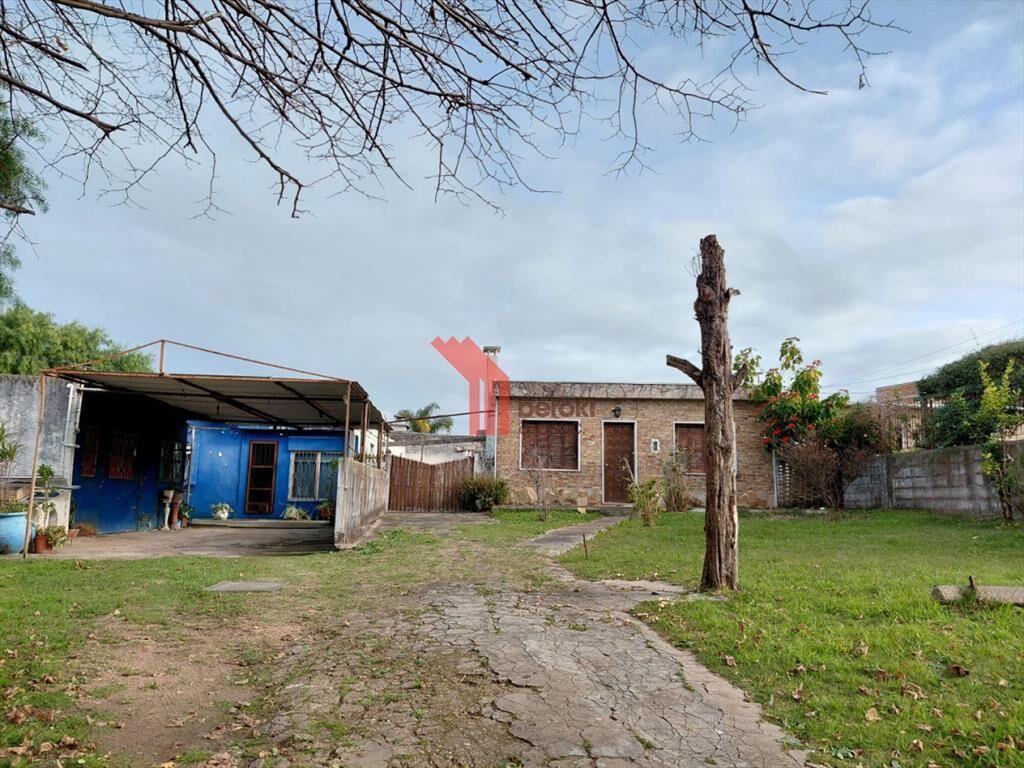 Venta de 2 casas en un mismo padrón, Nuevo Paris