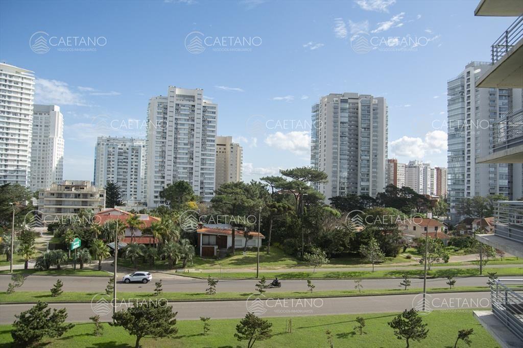 Venta apartamento 2 dormitorios. Playa mansa, del