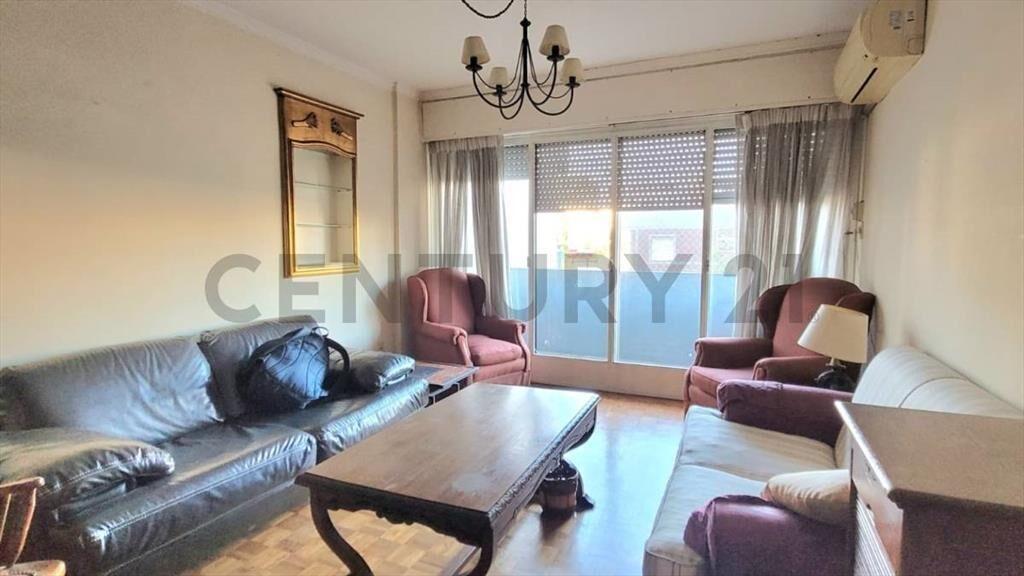 VENTA APARTAMENTO 4 DORMITORIOS POCITOS 26 d Marzo FTE GA...