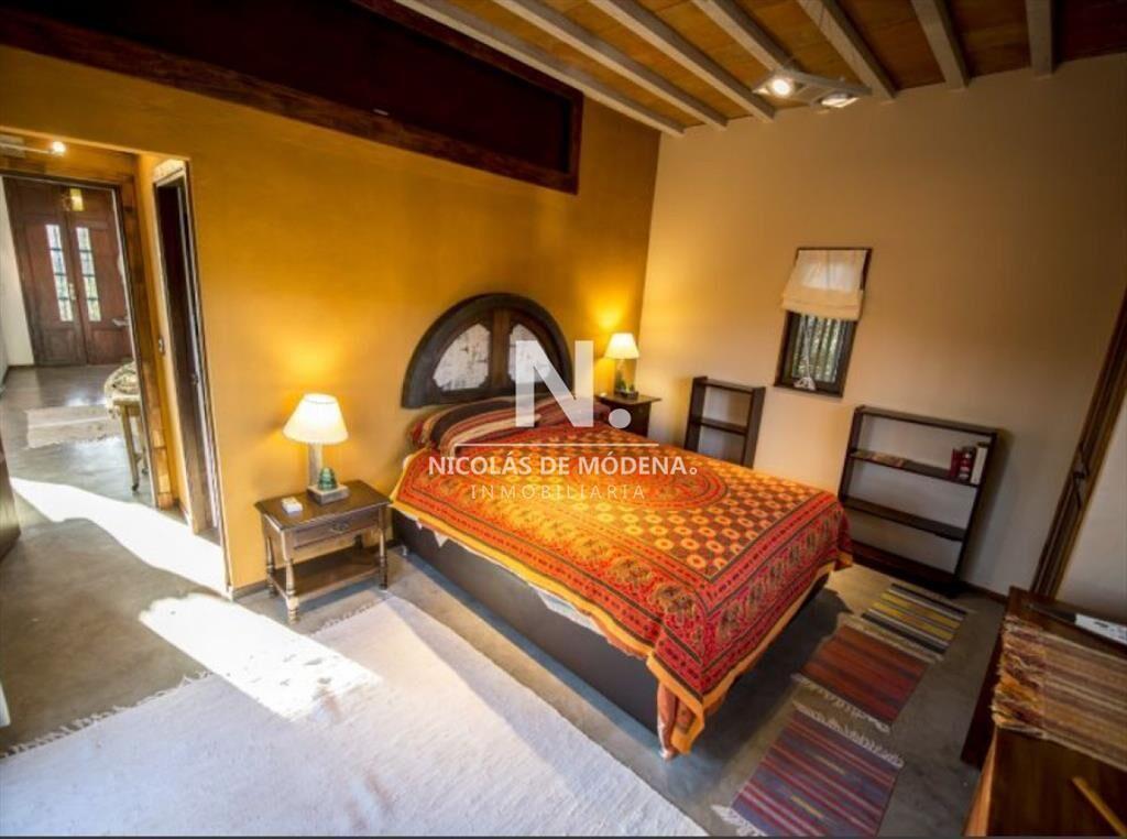 En venta hermosa y espaciosa casa en Solanas, de