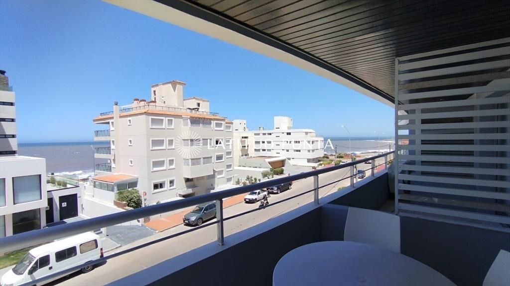 Apartamento 3 dormitorios. Península