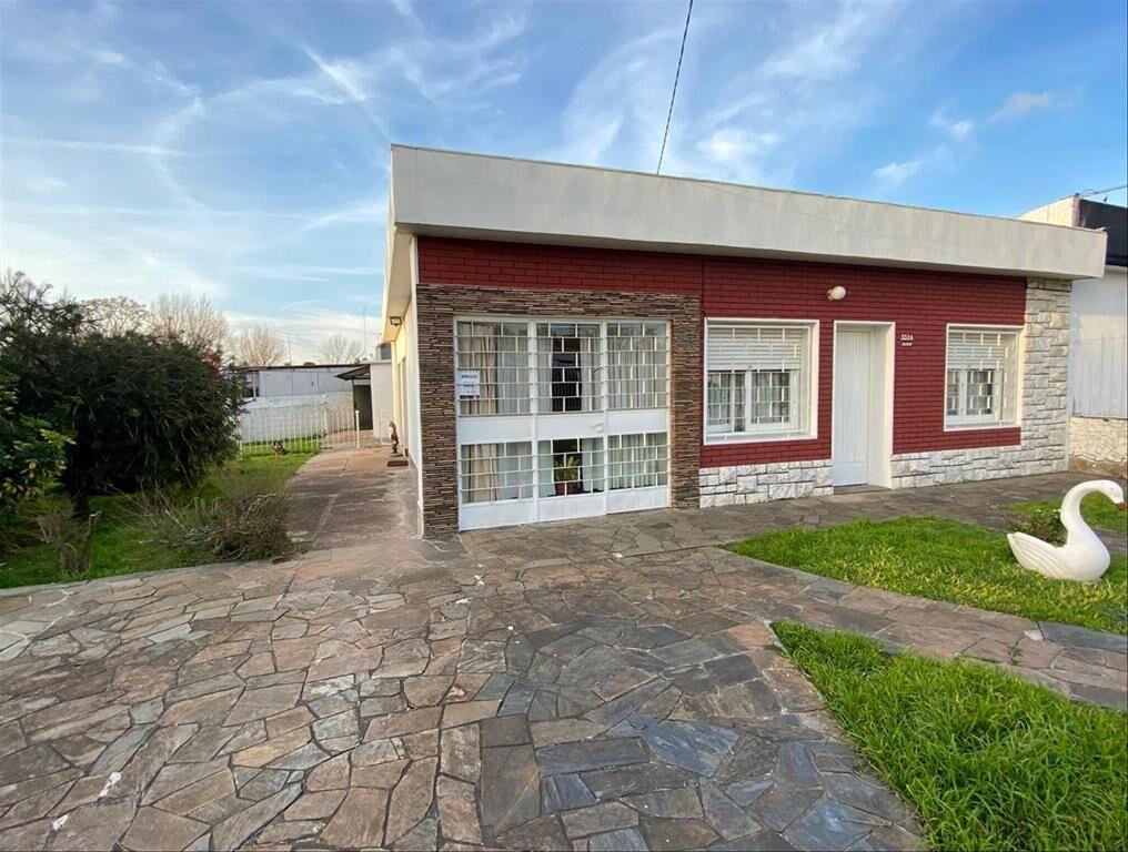 Dos casas a la venta en el mismo padrón. Ambas Alquiladas.