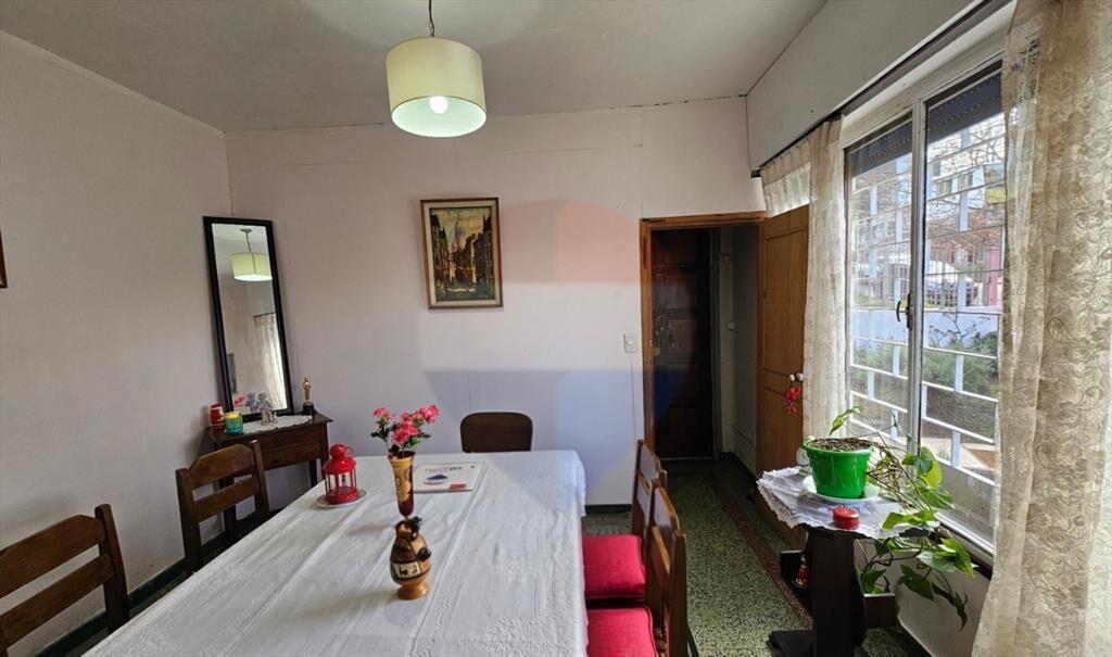 VENTA CASA CON APARTAMENTOS EN UN PADRÓN EN BUCEO