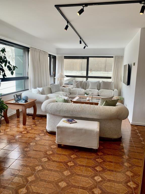 En venta apartamento de 2 mas dep. en Península,