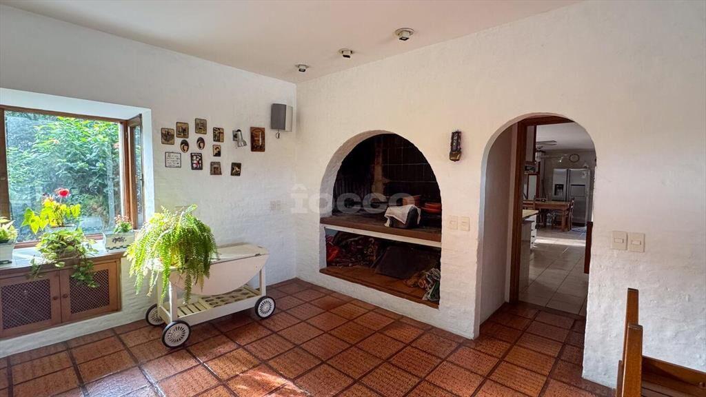 La Mansa – Gran residencia en lote de 10.636 m² con 2 casas