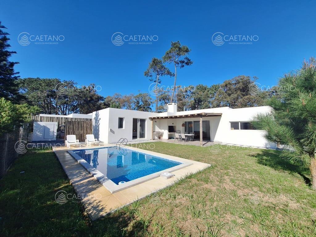 Casa a estrenar en la barra con piscina para la
