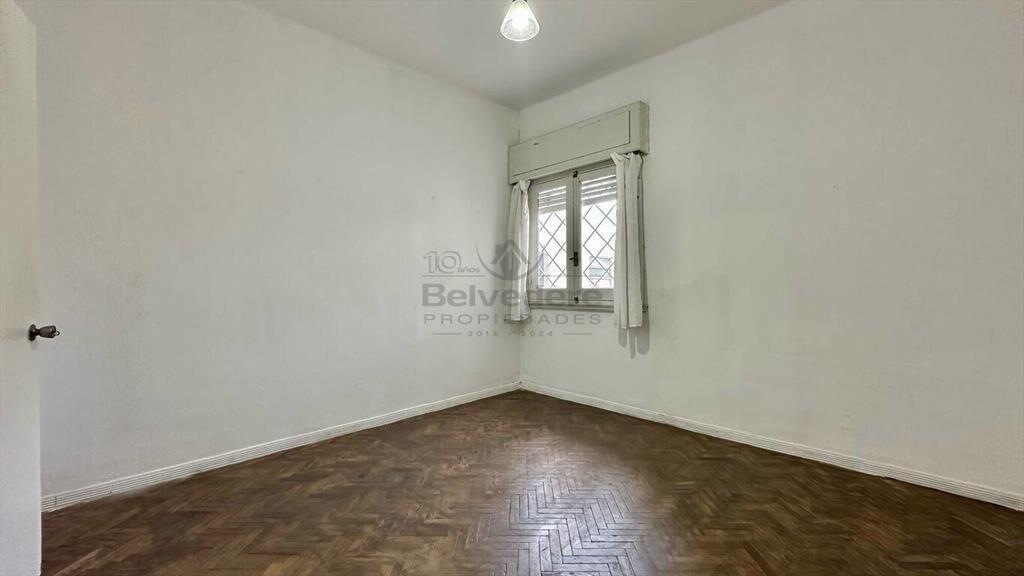 Casa cuatro dormitorios + Local en venta en Belvedere