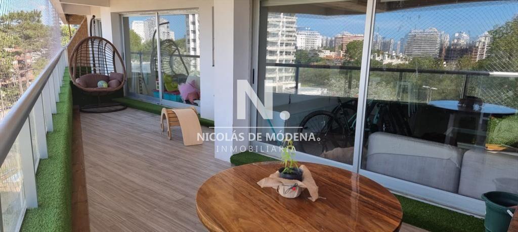 Vende Apartamento de 2 dormitorios en Roosevelt,