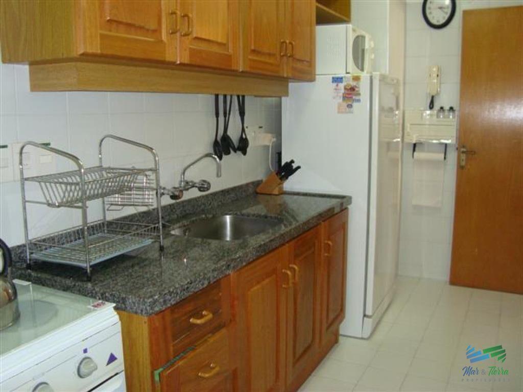 Vendo apartamento 2 dormitorios con vista al mar
