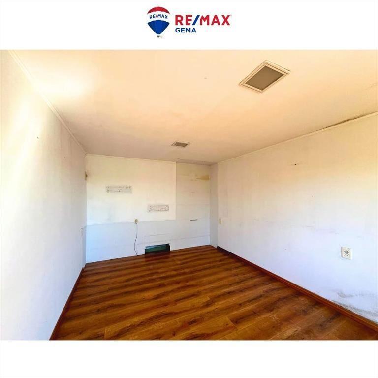Casa con local comercial en plena Av. España