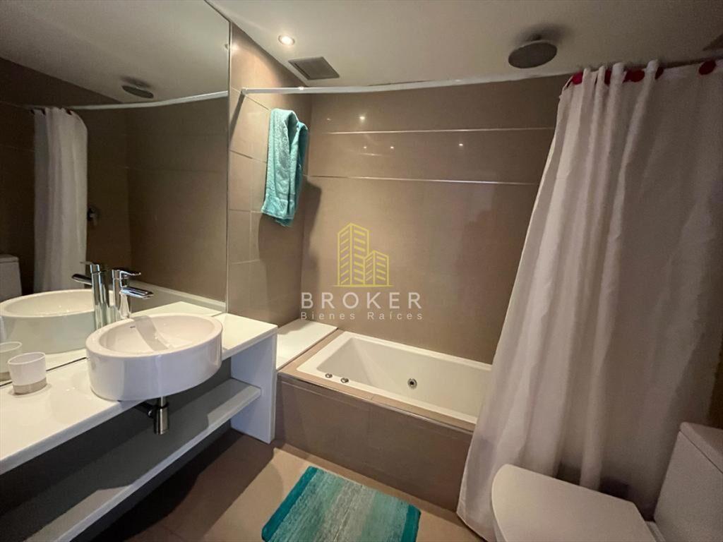 Venta y alquiler de departamento de 3 dormitorios