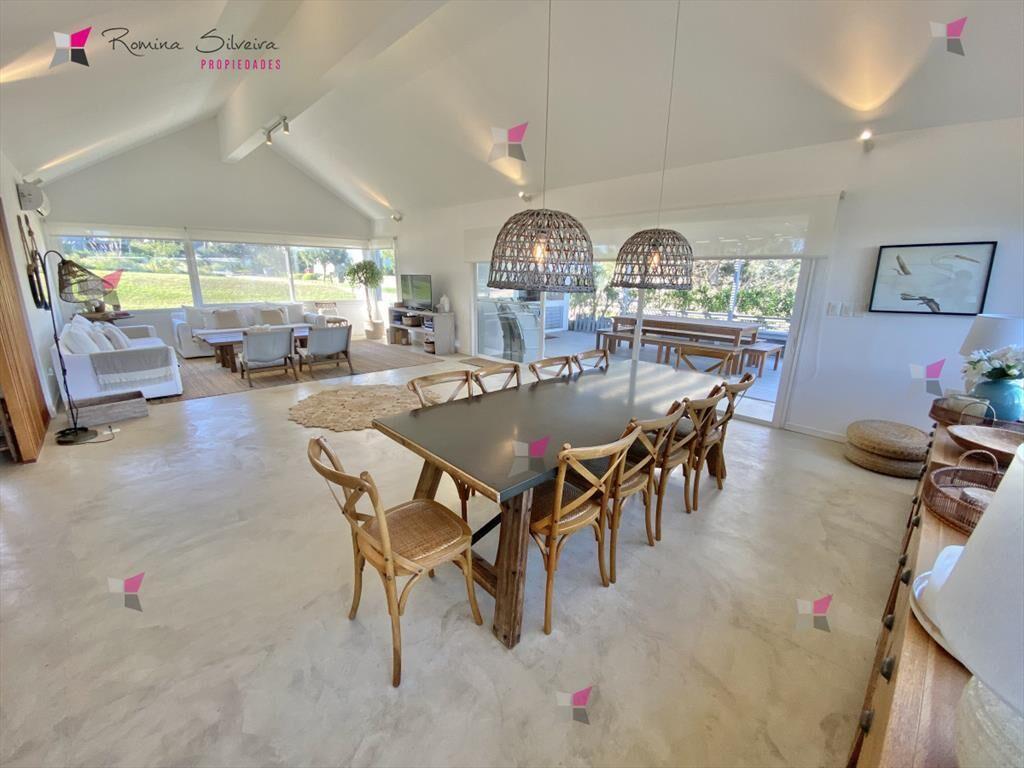 VENTA DE CASA 5 DORMITORIOS PINAR DEL FARO