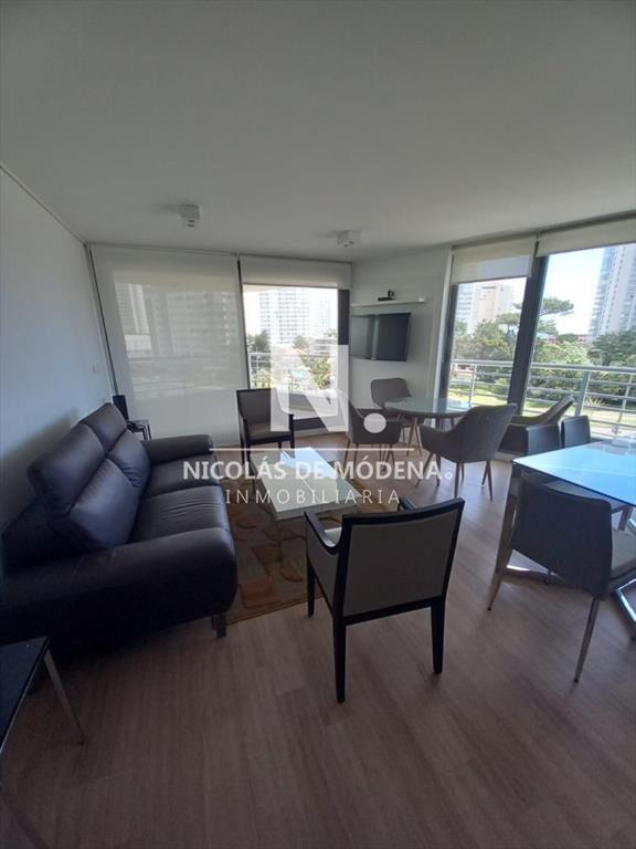 Departamento de 2 dormitorios en venta en Punta