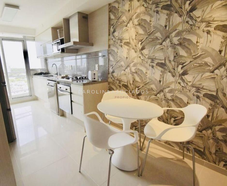 Apartamento en venta en Playa Mansa 2 dormitorios Sunrise T