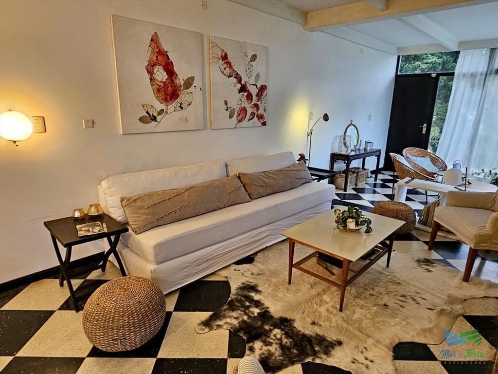 CASA EN ALQUILER, 4 DORMITORIOS Y PISCINA ZONA